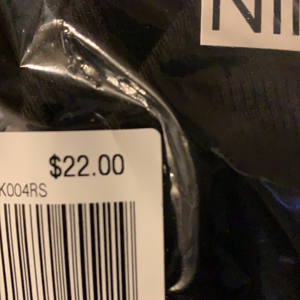 🌹Nine West Ruched Cami - Picture 2 of 3